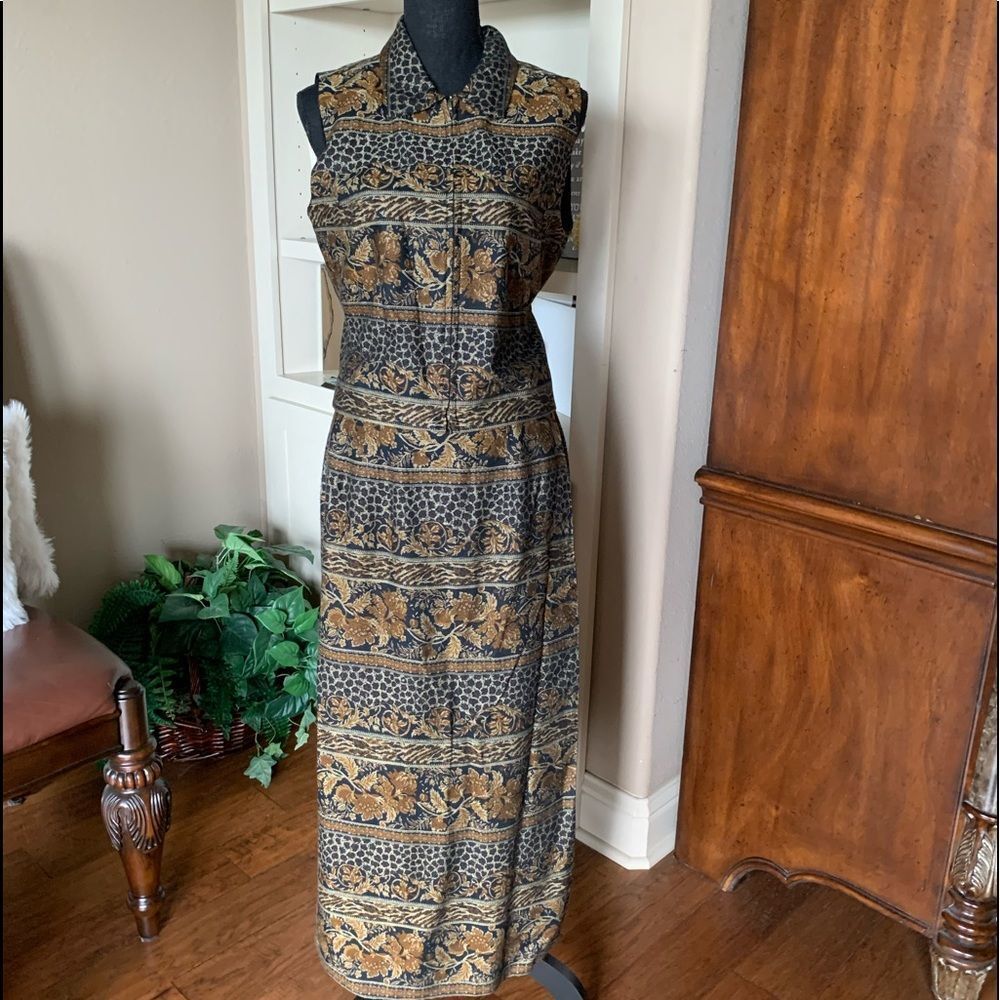 BENTLEY Arbuckle Vintage Wrap Skirt and‎ Vest Set Tapestry Print
